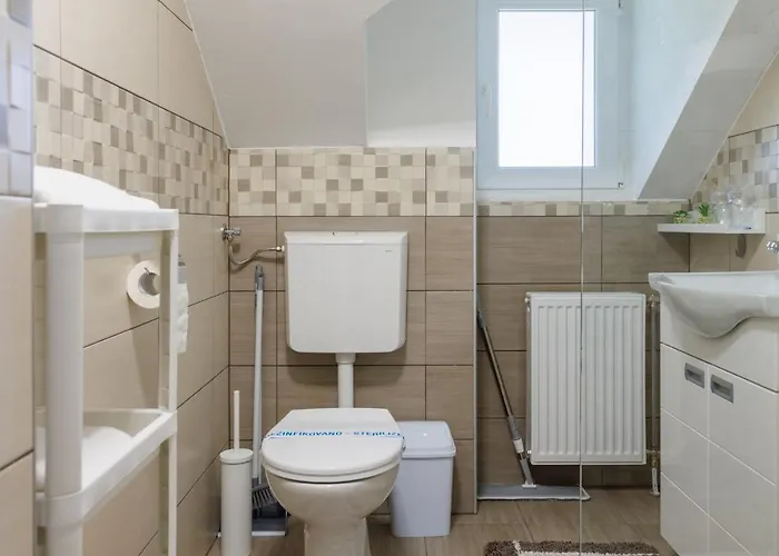 Nina 公寓 哥鲁拜克